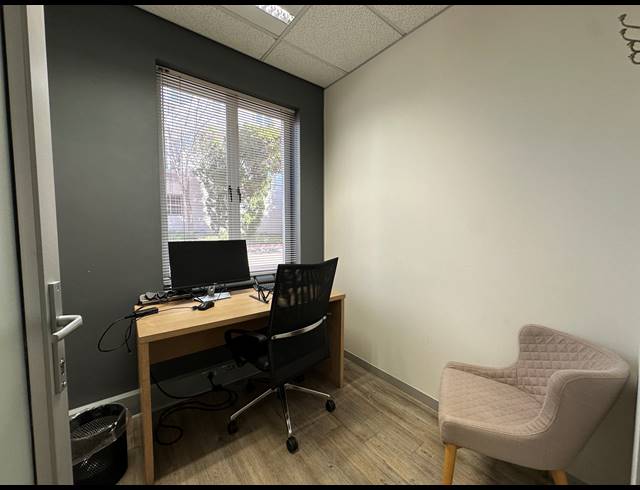 425M² OFFICE TO LET IN SANDTON CENTRAL